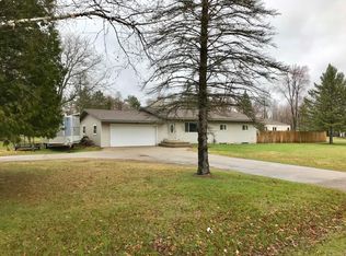 1320 Main Ave, Crivitz, WI 54114