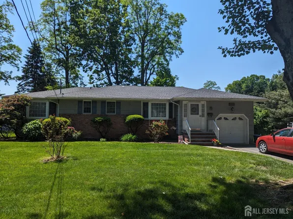 209 Eleanor St, South Plainfield, NJ 07080