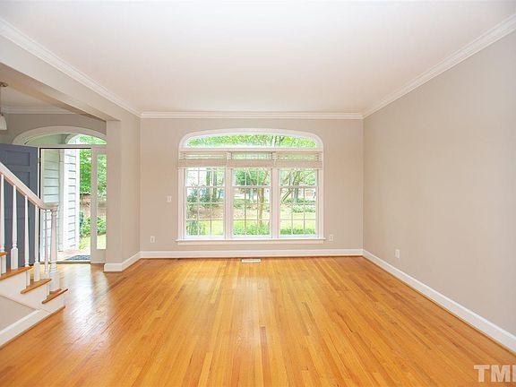 4th image of 3618 Carlisle Dr