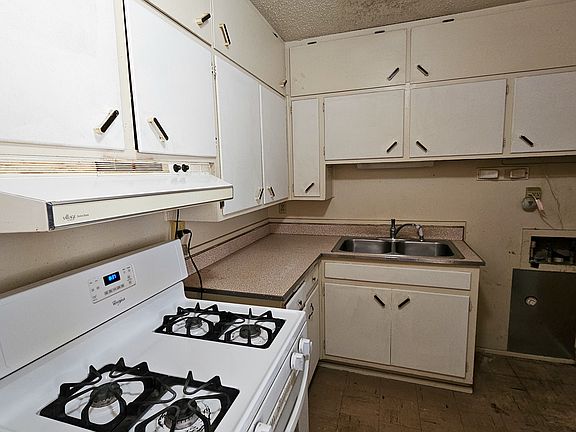 4th image of 3806 Mesa Verde Dr