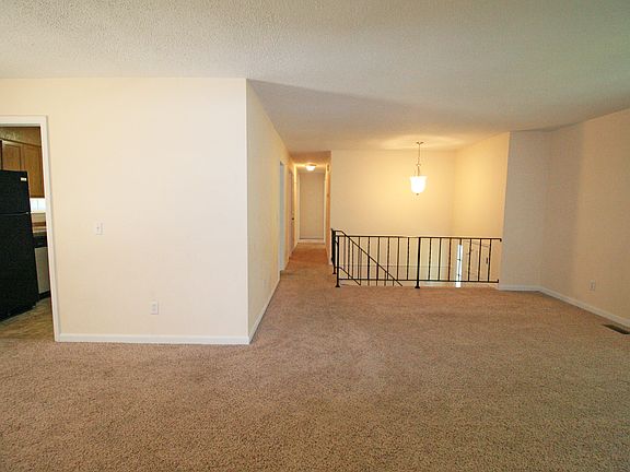 4th image of 4965 Boynton Dr