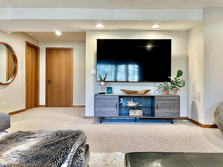 6245 Summit Ct — Photo 52
