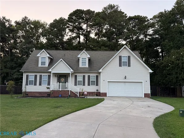 7703 Mainsail Ct, Hayes, VA 23072