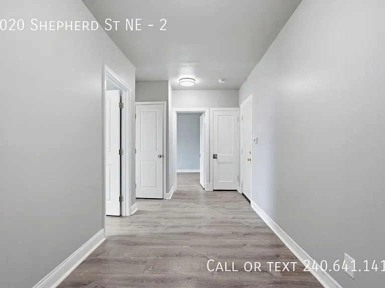 2020 Shepherd St NE #2 — Photo 4