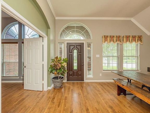 3rd image of 3215 Crescent Bay Ct