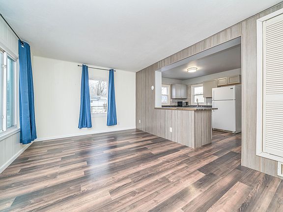 4th image of 5812 Dakota Ave