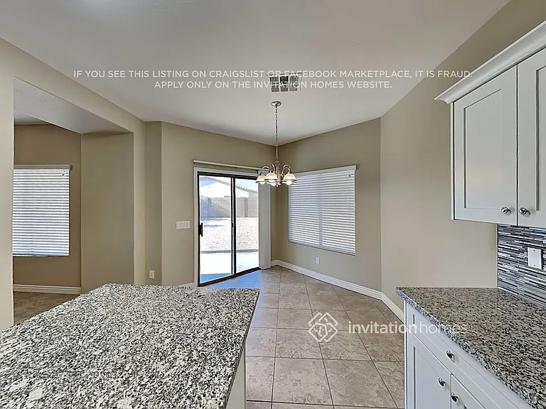 435 E Mountain View Rd — Photo 9