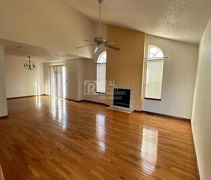 17657 E Brunswick Pl — Photo 3