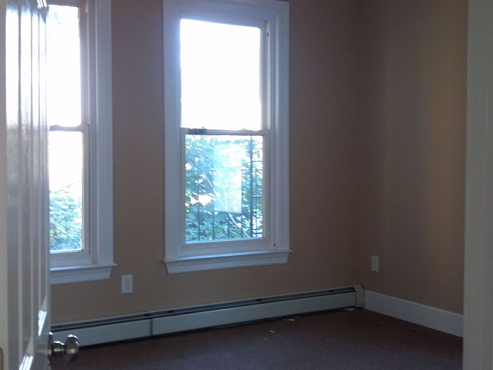 1st image of 270 S 1st Ave