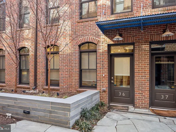1309 E St SE Unit 36, Washington, DC 20003