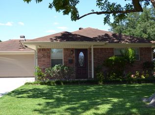 124 34th St, Nederland, TX 77627