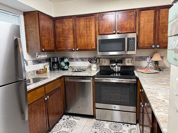 5th image of 17620 Front Beach Rd Unit R1