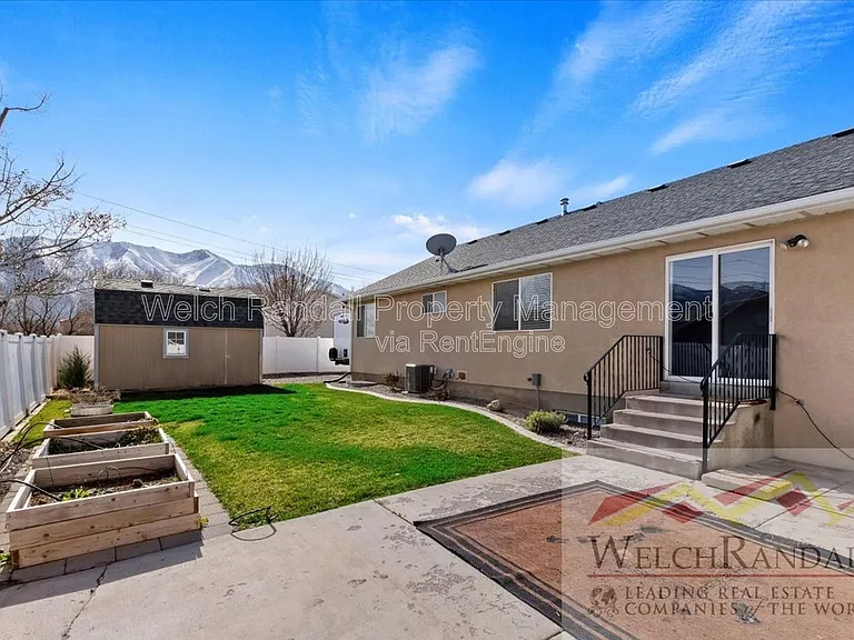 179 E 2200 S — Photo 25