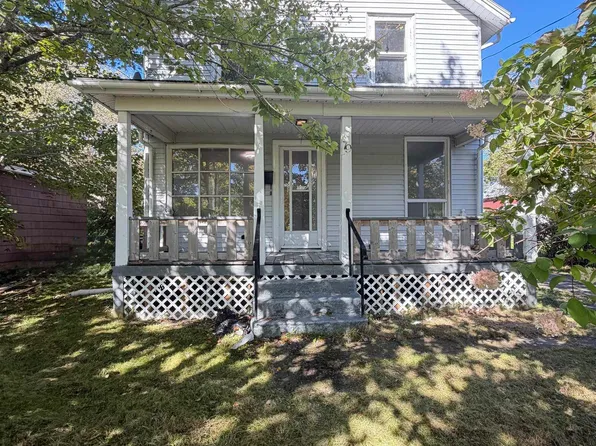 79 Catherine St, Glace Bay, NS B1A 2K1