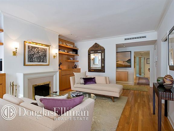 2nd image of 18 W 74th St Unit Penthouse