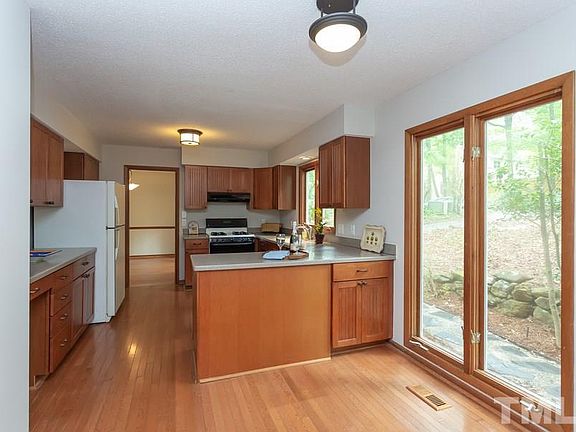 5th image of 903 Cedar Fork Trl