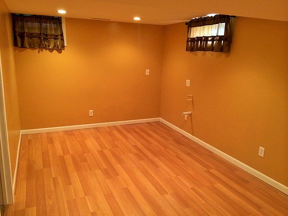 5th image of 2691 5th Ave E