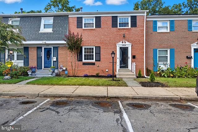 1st image of 1324 Potomac Heights Dr Unit 42
