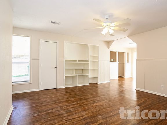 2nd image of 15811 Kenbriar Dr