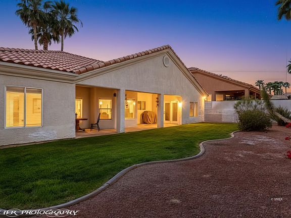 2nd image of 589 Casa Grande Cir