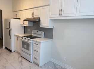 35 Empress Ave #102, Toronto, ON M2N 6T3