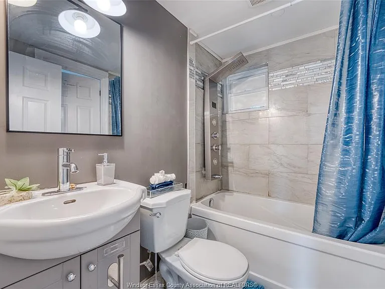2309 Alexis Rd — Photo 42