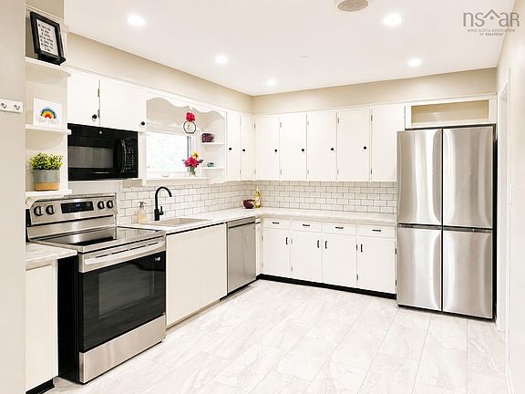 5th image of 4532 Brooklyn St