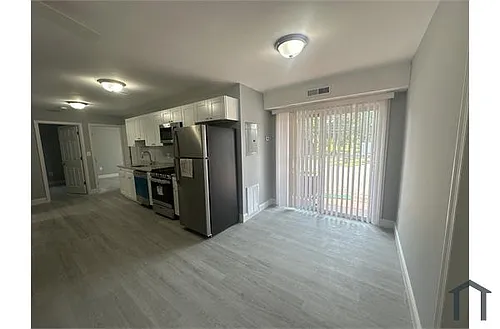 2505 12th Pl SE Photo 1