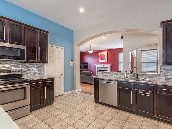 5th image of 1621 Briarhollow Ct