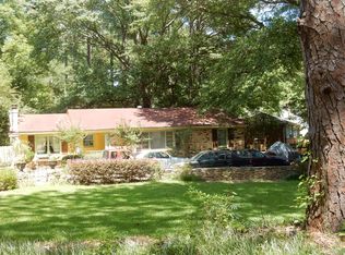 3292 Dodson Dr, East Pt, GA 30344