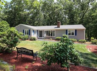 39 Mann School Rd, Smithfield, RI 02917