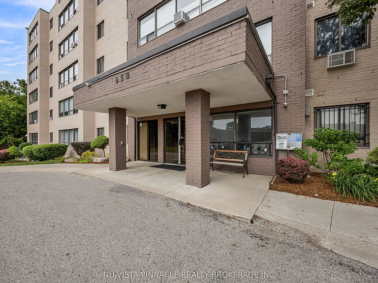 650 Cheapside St #210 — Photo 3