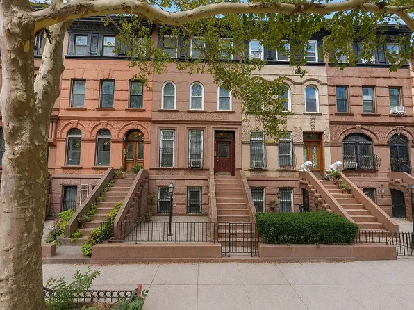 393 Park Pl, Brooklyn, NY 11238