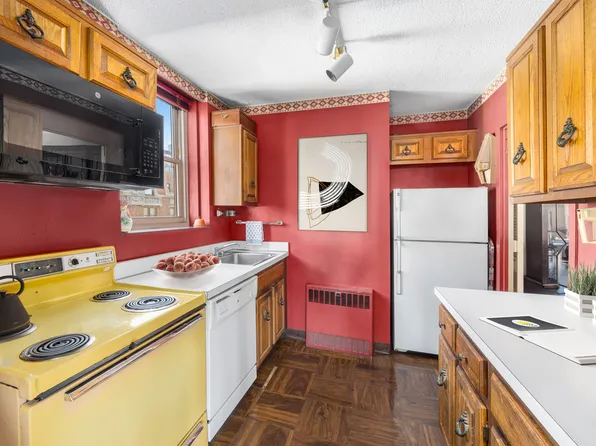 137 East 36th Street image 4 of 9