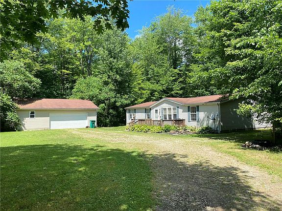 2nd image of 1380 Wyandott Dr