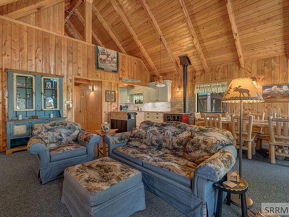 4th image of 4013 Muskrat Rd