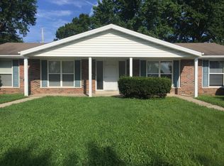 511 Yale Blvd, Saint Charles, MO 63301