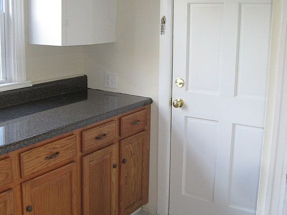 2nd image of 3019 Chamberlayne Ave APT 2