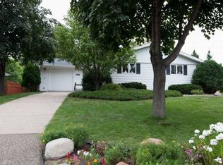 1961 Summer St, Falcon Heights, MN 55113