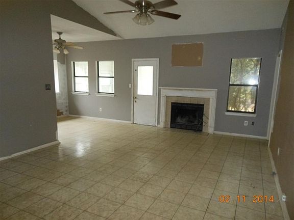5th image of 2720 Sanibel Pl