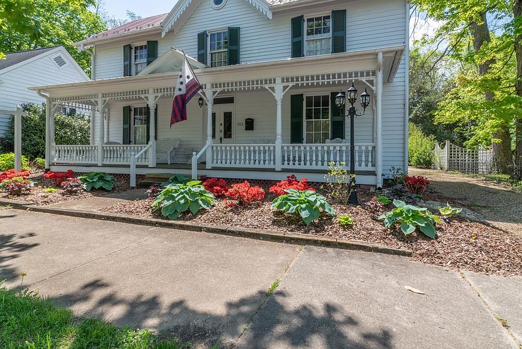 152 E Valley St, Abingdon, VA 24210 Zillow