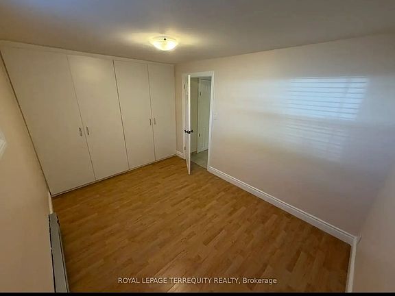 2nd image of 1564 The Queensway