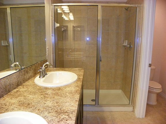 5th image of 225 Carina Cir