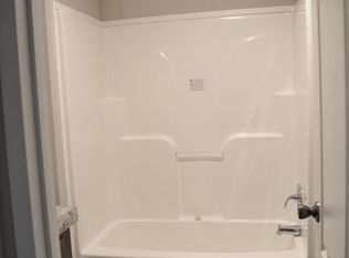 121 Garlington Cir, Waycross, GA 31503