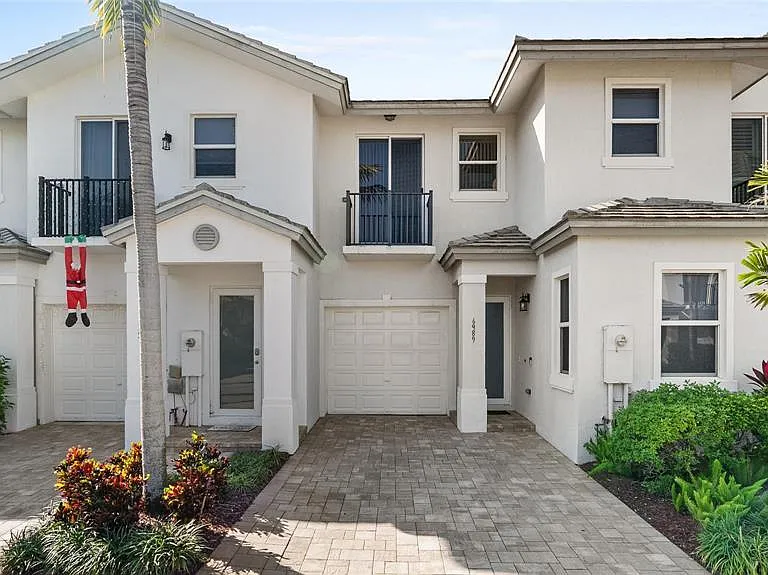 6989 Pines Cir #GG-39 — Photo 2
