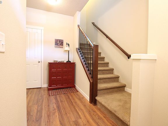 2nd image of 4504 NE 93rd St