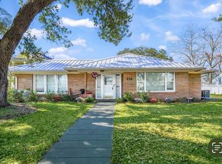 232 S Holland St, Bellville, TX 77418
