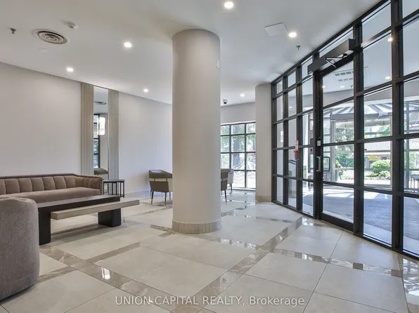 115 Omni Dr #2601, Toronto, ON M1P 5B4