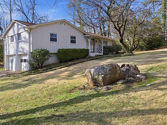 3rd image of 1144 Ware Blvd