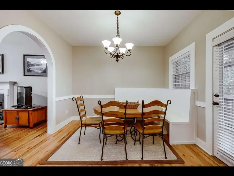 90 Hart Ave — Photo 11